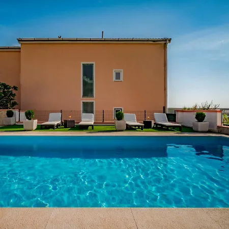 Marija-1 By Interhome Dinjiška